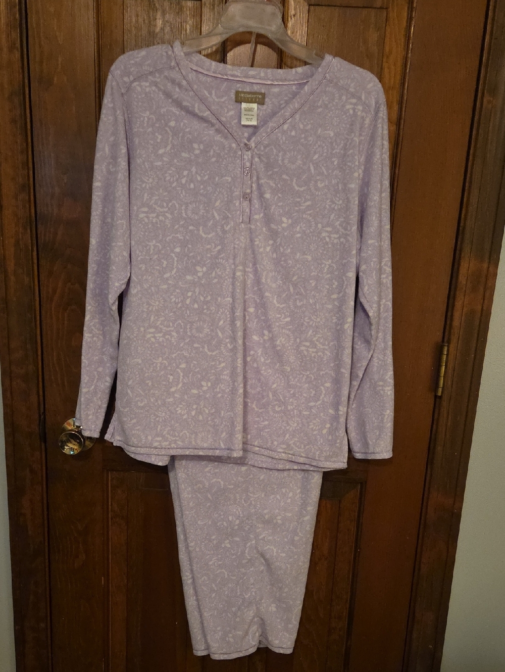 Liz Claiborne Lavender Paisley Sleep Set